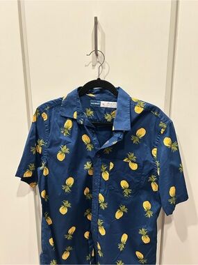Old Navy Blue Short-Sleeve Button-Up Shirt with Yellow Pineapple Print
